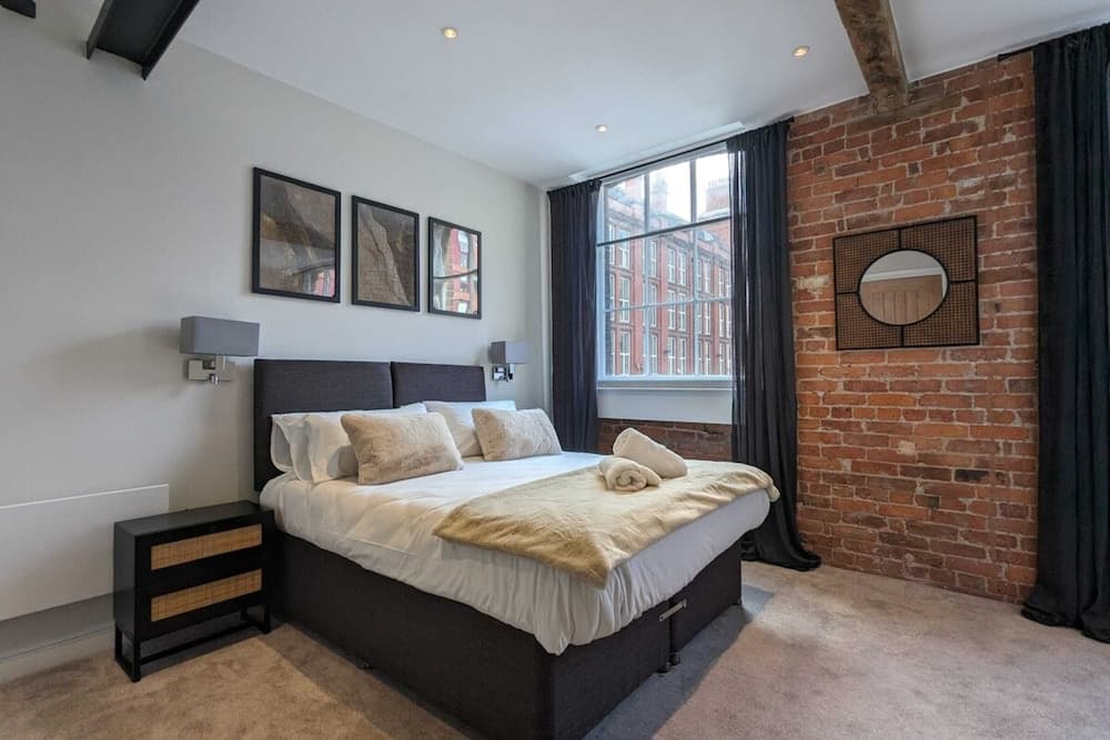 The Sunshade Suite Grade 2 Ancoats