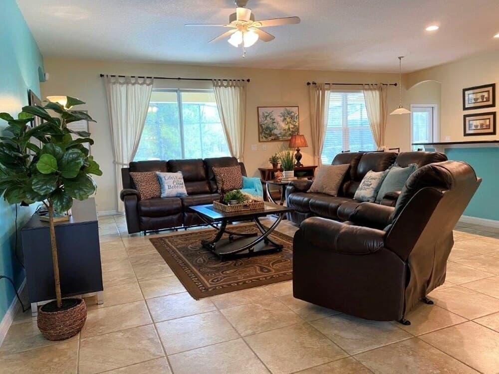 Spacious 5bd Pool Hm Spa Gm Watersong -256ys 5 Bedroom Home by RedAwning