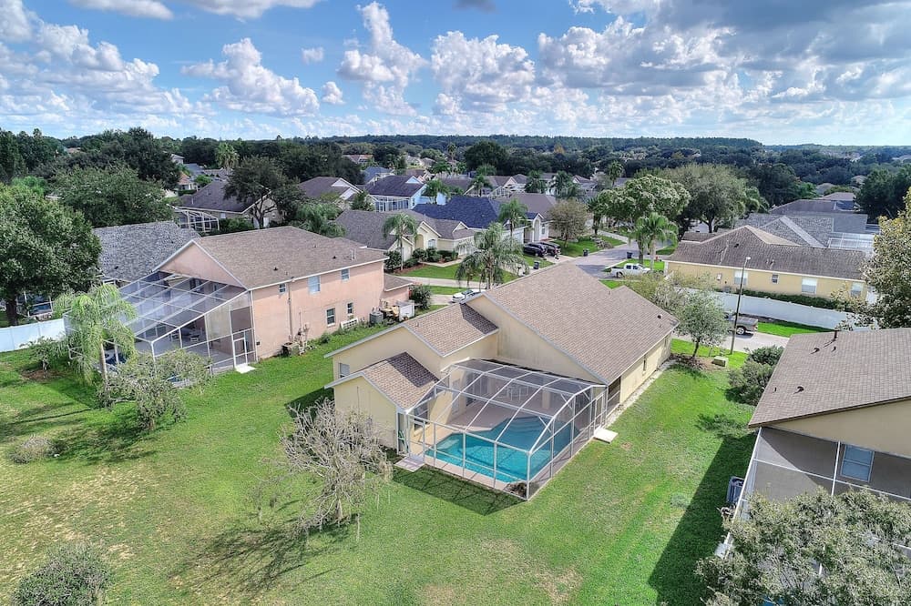 5 Bed Large Pool and Games Room #801