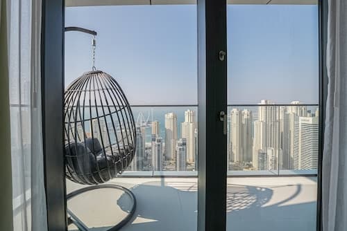 Modern 2BR HighFloor Haven - Vida Marina