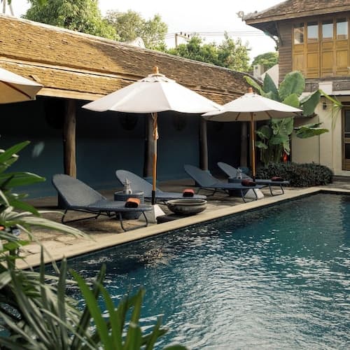 Lunar Mansion Hotel