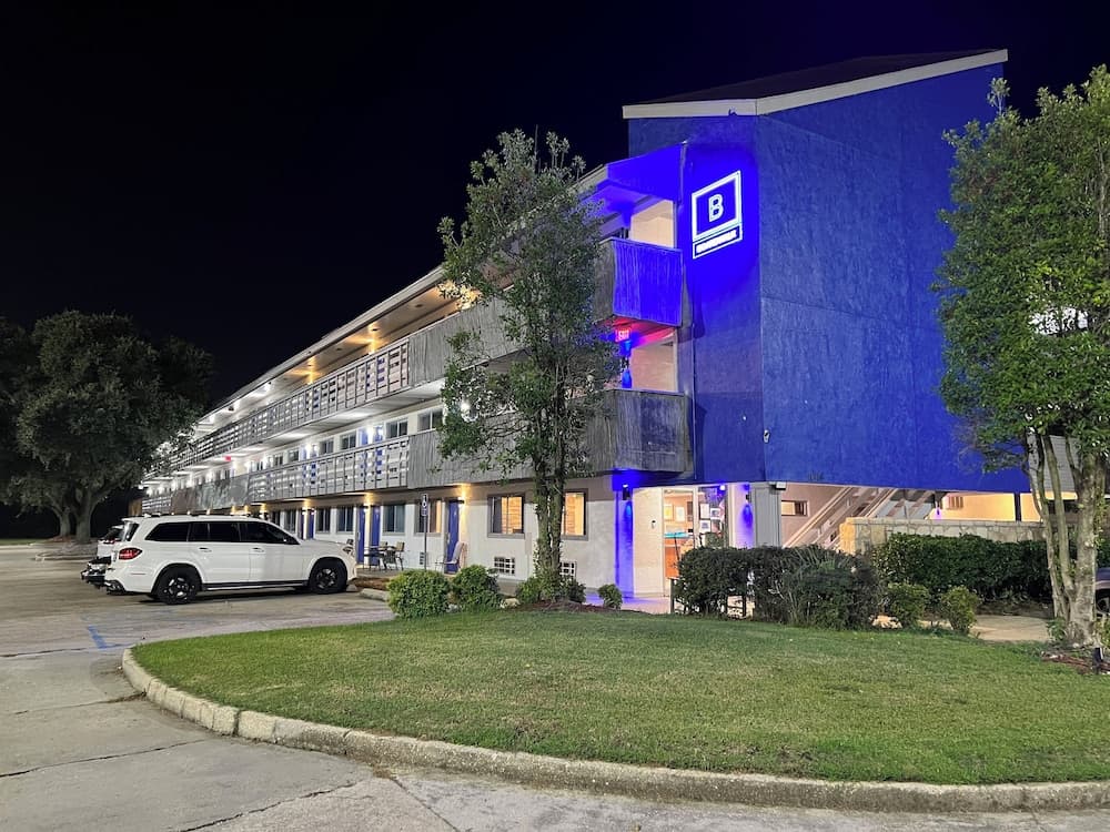 Boardwalk Suites Baton Rouge