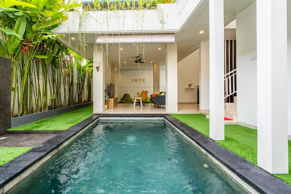 Montana Berawa Villa by Betterplace