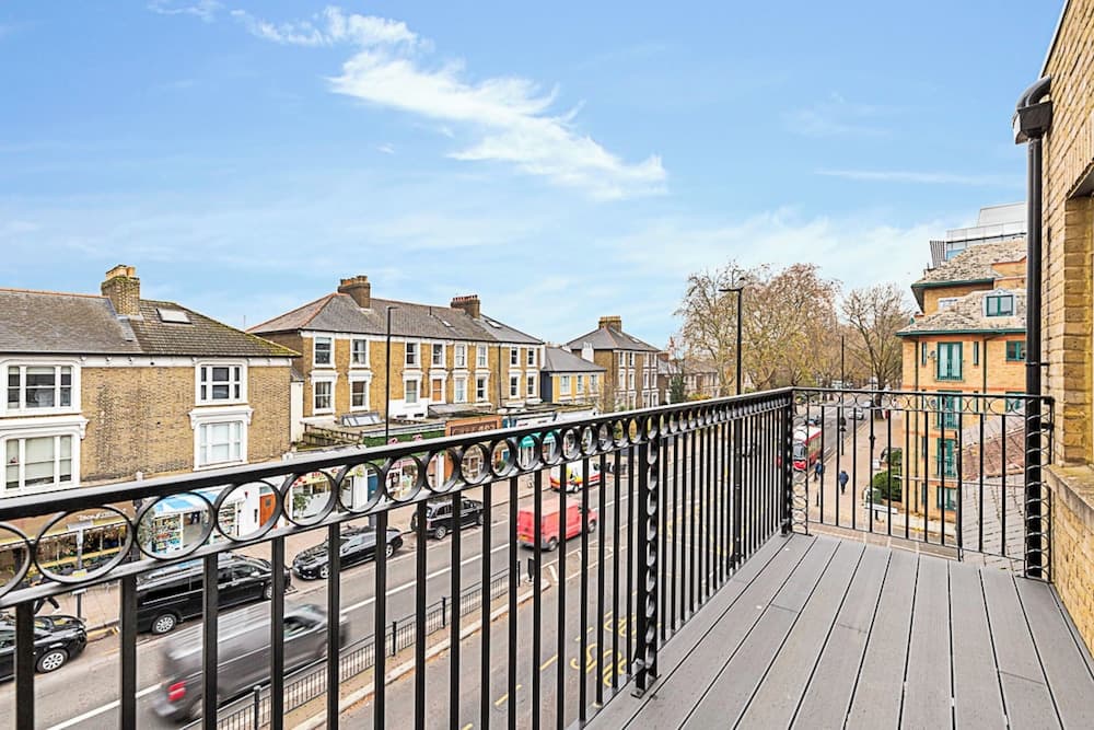 Chiswick Charm: 1 Bed Gem