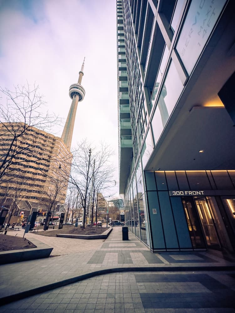 Luxury Suite by CN Tower & Free Parking