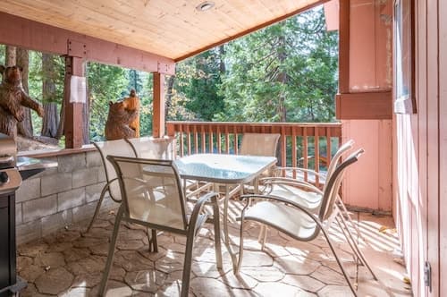 Cozy Bear South Charming 2bd Cabin in Yosemite!