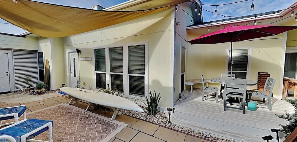 Mibb2 - Mustang Isle Beach Bungalow #2