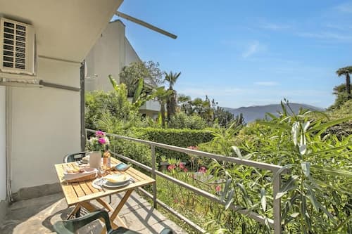 Studio W/panoramic View, Shared Pool, Garden & Terrace