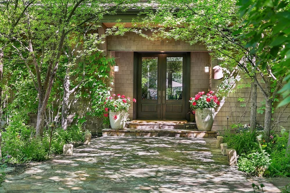 Konaklama yerinin ön cephesi