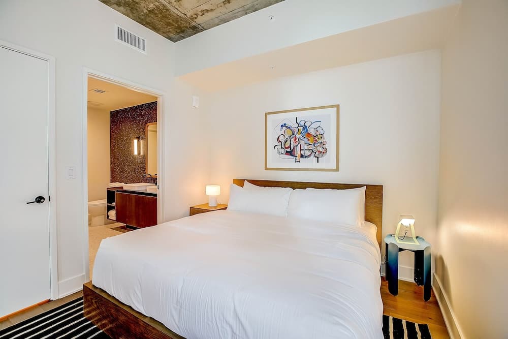 Luxury Stay on Rainey St