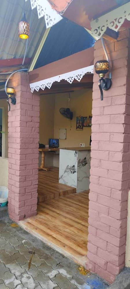 Konaklama yerinin ön cephesi