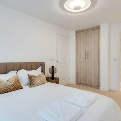 Tranquil 4-bed Oasis Modern Chic