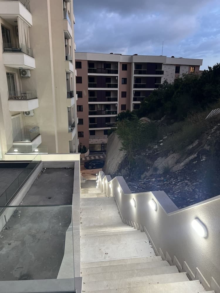 Konaklama yerinin ön cephesi