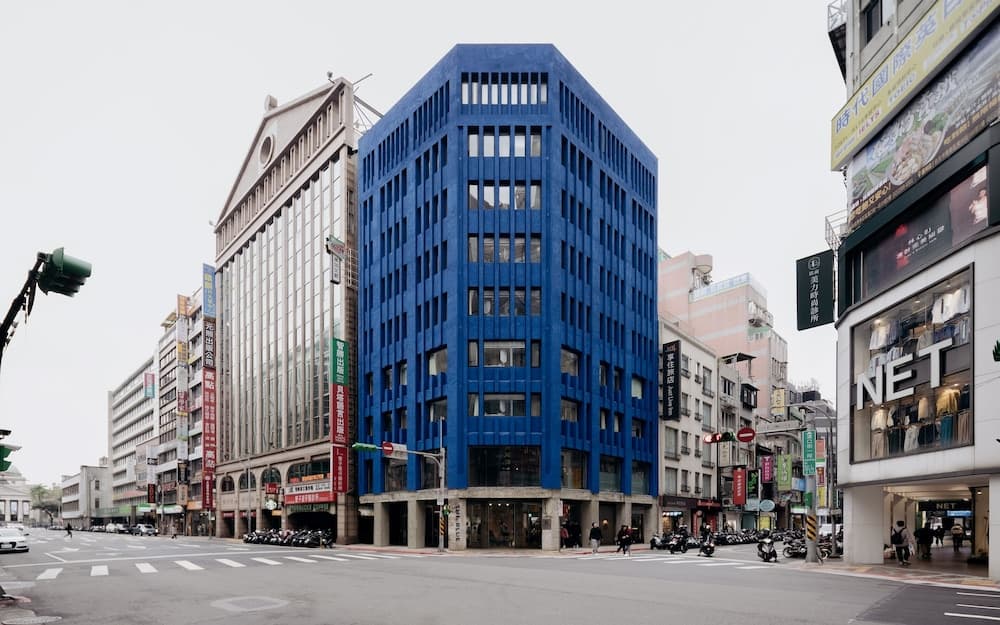 The Blue By Just Inn