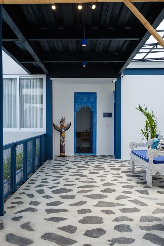 Omah Bleue Villa by Betterplace