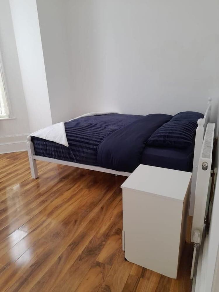 Rayans Lodge Startford