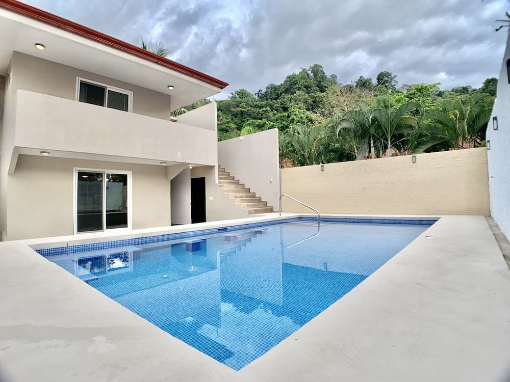 Casa Sunset Family Home - Walk to Jaco Beach by RedAwning