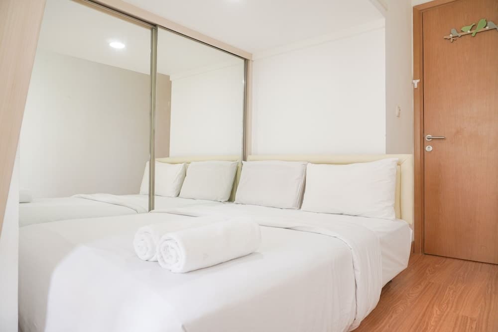 Homey And Nice 1Br At The Mansion Kemayoran Apartment