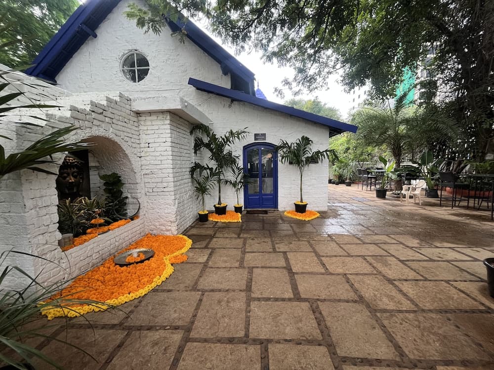 Konaklama yerinin ön cephesi