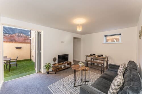 Homely 2-bed Apartment Near Luton Town Centre
