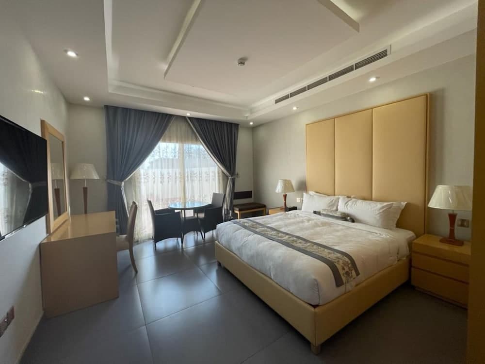 The Capital O 672 Refal Homes Suites