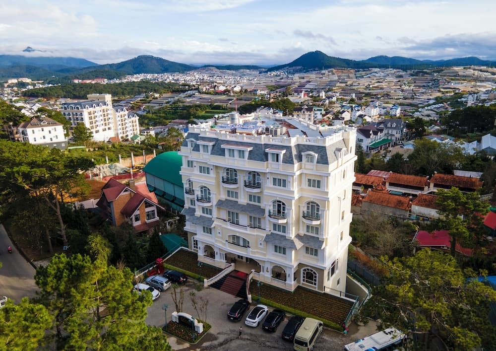 calyssa hotels & village