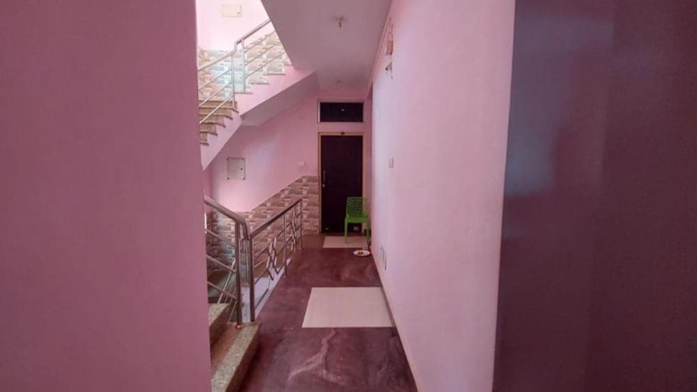 Goroomgo M S M Residency Puri