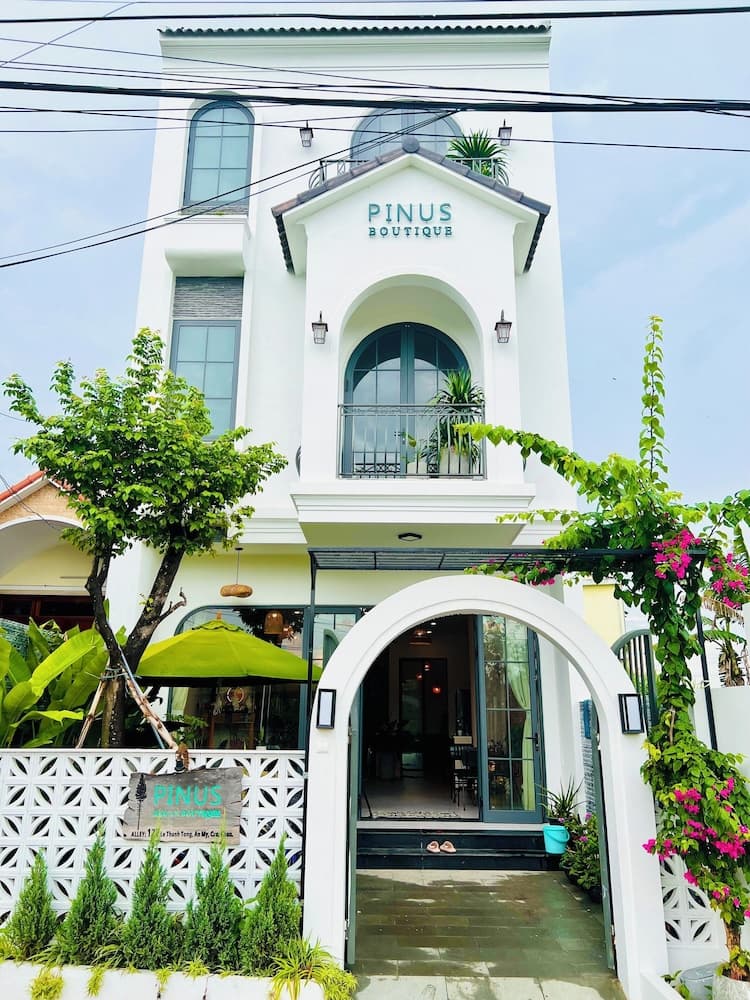 Hoi An Pinus Boutique