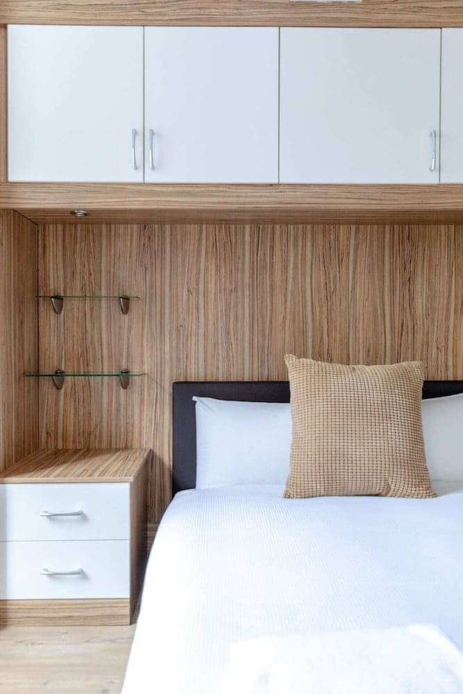 Inviting 2BD Flat 15 Minutes From Regents Park!