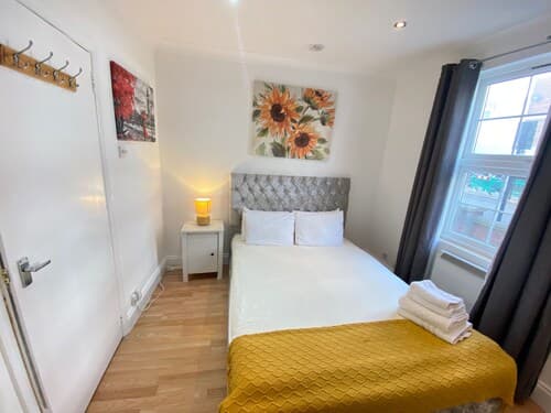 Impeccable 2-bed Apartment in Central London
