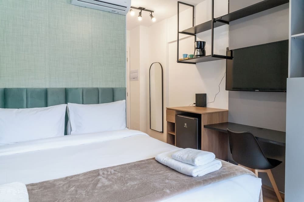 B.Homy - Be Urban Brooklin