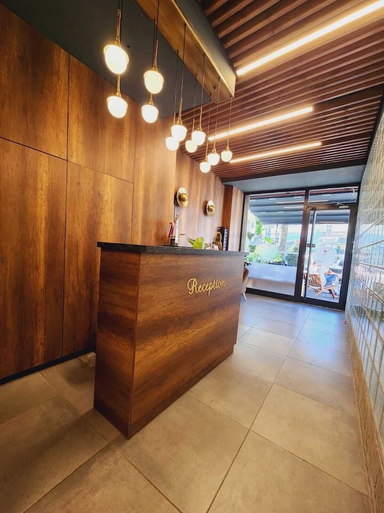 Mahall Hotel