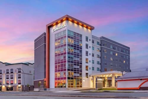 Cambria Hotel Niagara Falls