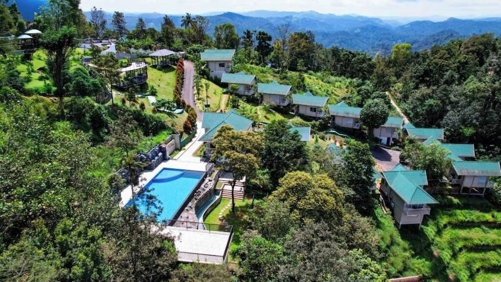 Aveda Munnar Mountains and Mist