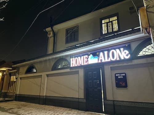 Hotel Home Alone