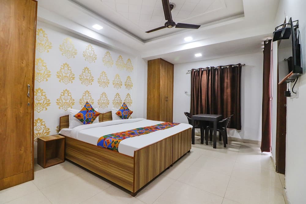 Fabexpress Abode Inn