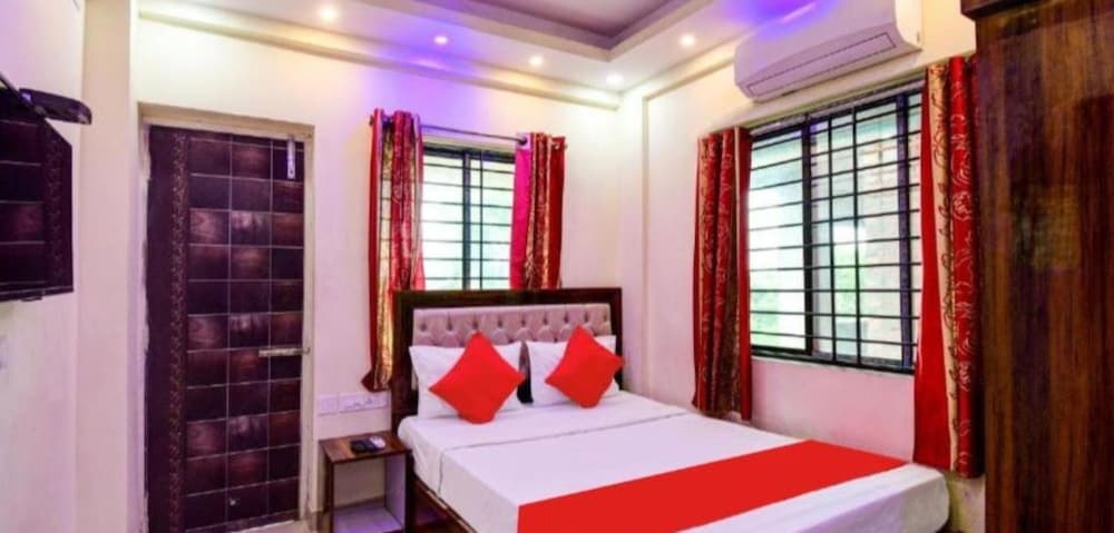 Goroomgo RS Villa Kolkata