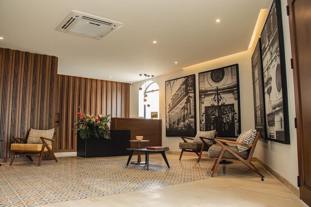 Casa Continental Hotel Boutique y Suites