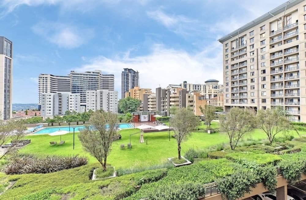 Sandton Heights by Sandton Exclusive