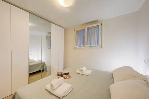 Casa Oleandri Shared Pool And Lake View