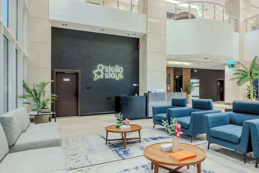 Olaya 2 Stella Stays