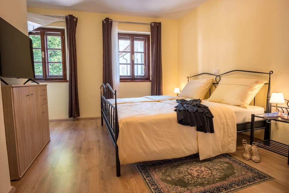 Vila Radolca Apartments and Rooms