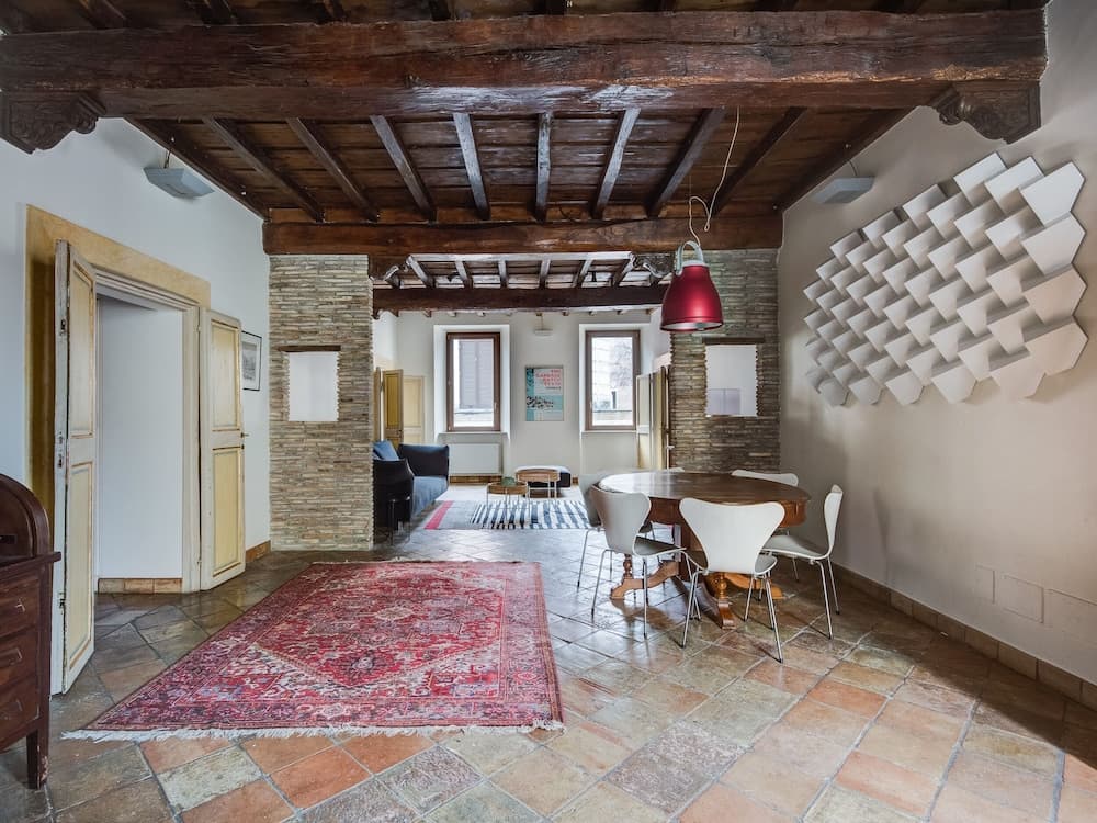 Pantheon Luxury Enchanting Apartment