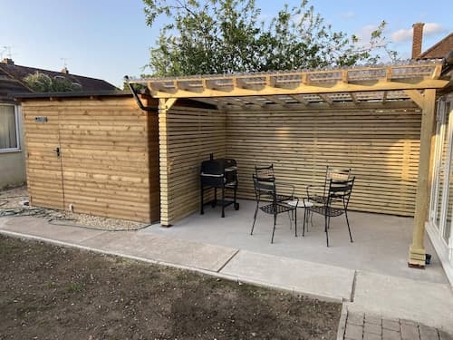 St Albans Stylish Suite With Kitchenette