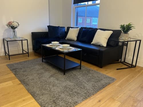 Hull Spacious Apartment 9