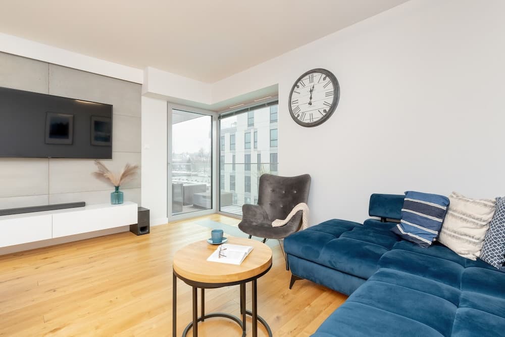 Port Marine With Sea View by Renters