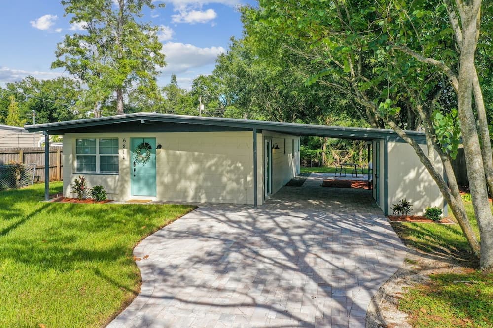 Konaklama yerinin ön cephesi