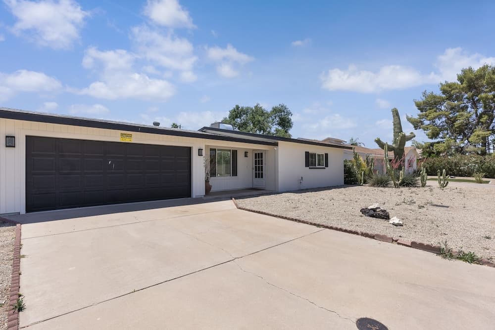 Konaklama yerinin ön cephesi