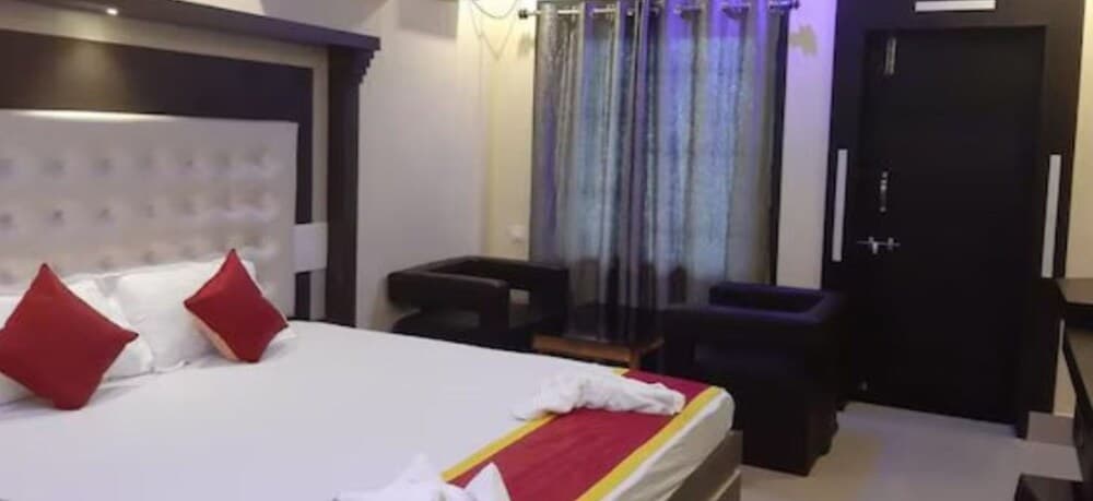 Goroomgo Sriyansh Inn Puri