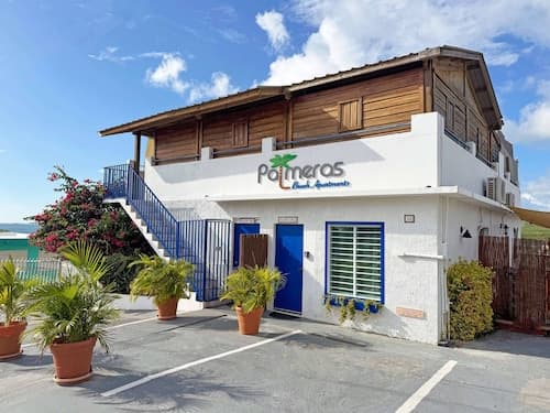 Palmeras Beach Apartments